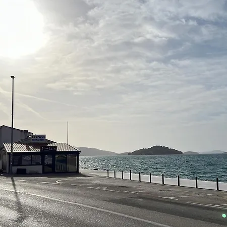 2 Istocna Gomilica Tisno