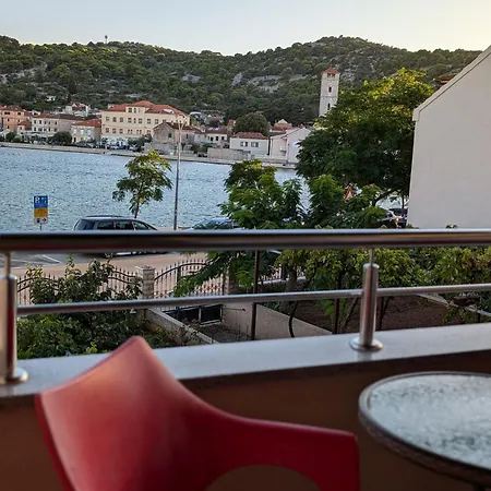 公寓 2 Istocna Gomilica