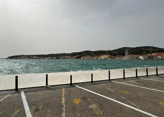 2 Istocna Gomilica Appartement *